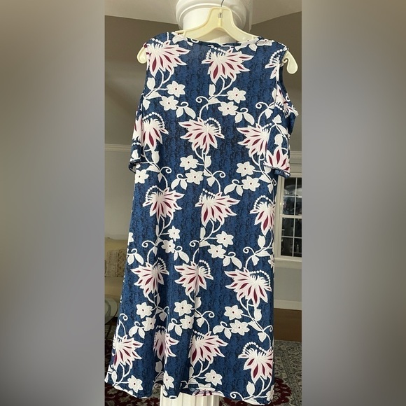 Shoreline women’s floral Cold shoulder short sleeve round neck A- line dress M - Picture 2 of 7